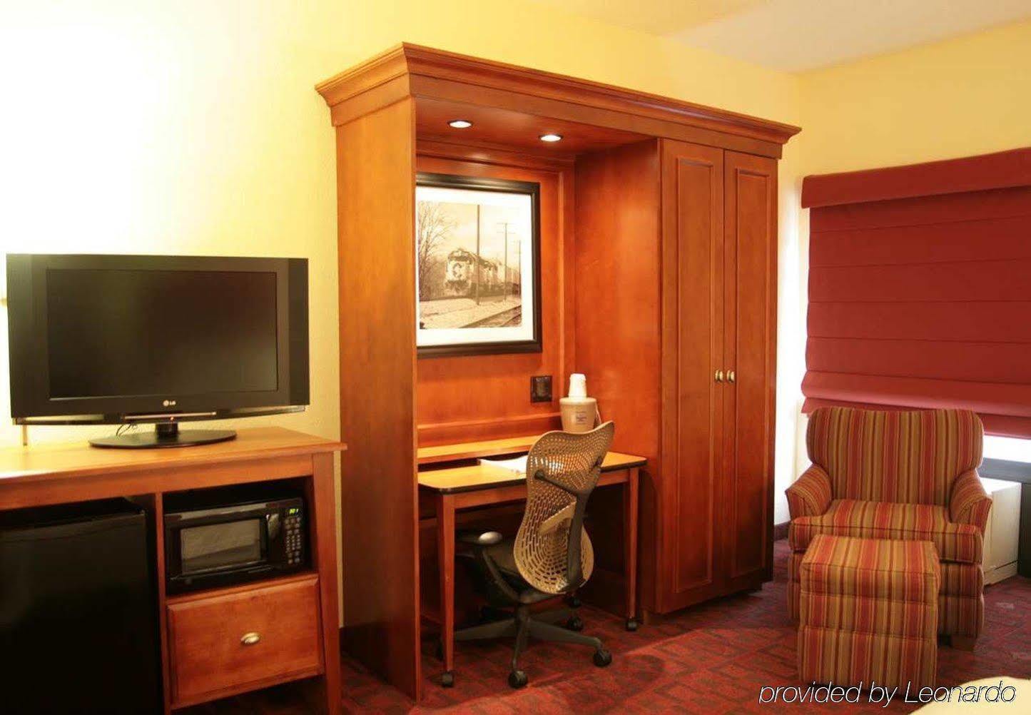 Hampton Inn Joliet/I-80 Room photo