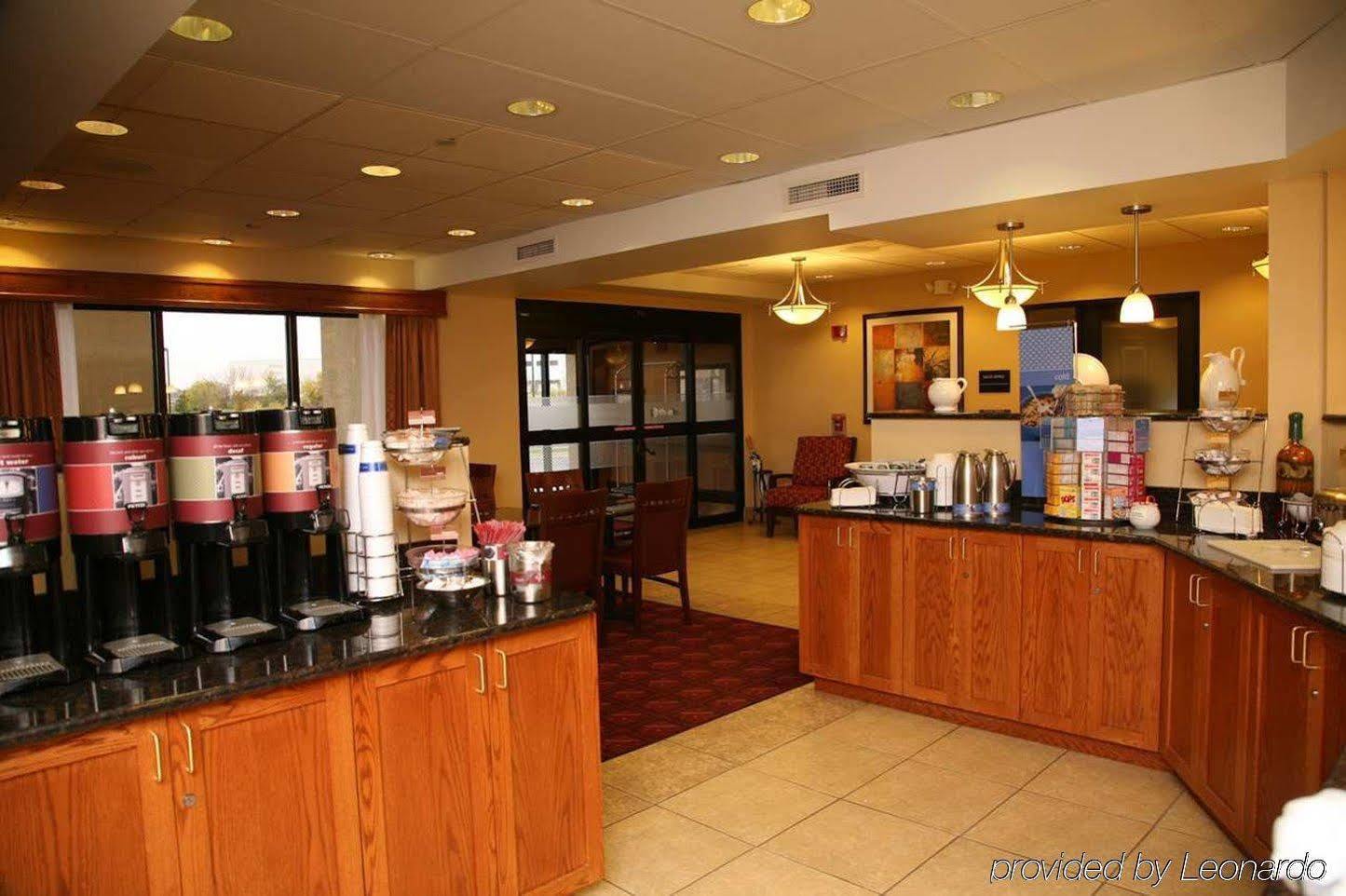Hampton Inn Joliet/I-80 Restaurant photo